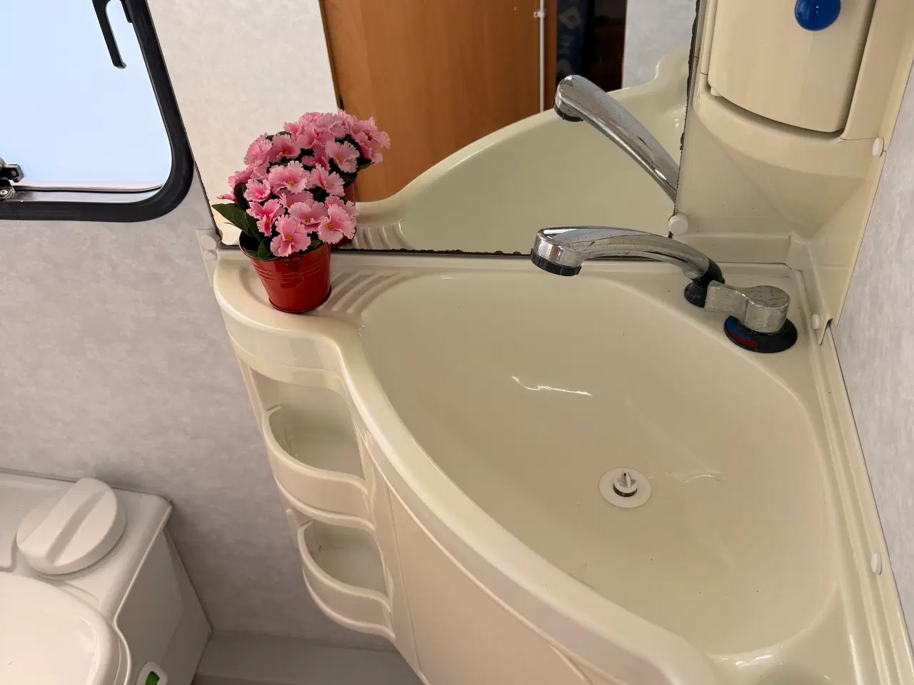 Billede 11 - 2005 Adria Altea 520 / Med Markise