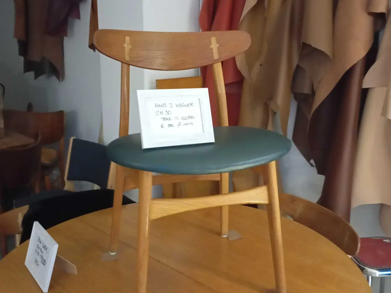 Billede 2 - 6 stk. Hans J. Wegner CH30- nænsomt restaureret 