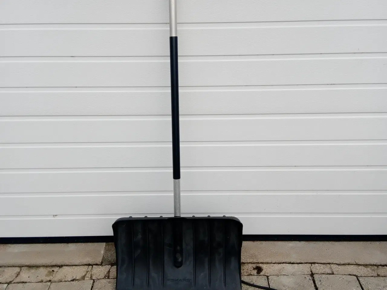 Billede 1 - Sneskovl med alu. skaft