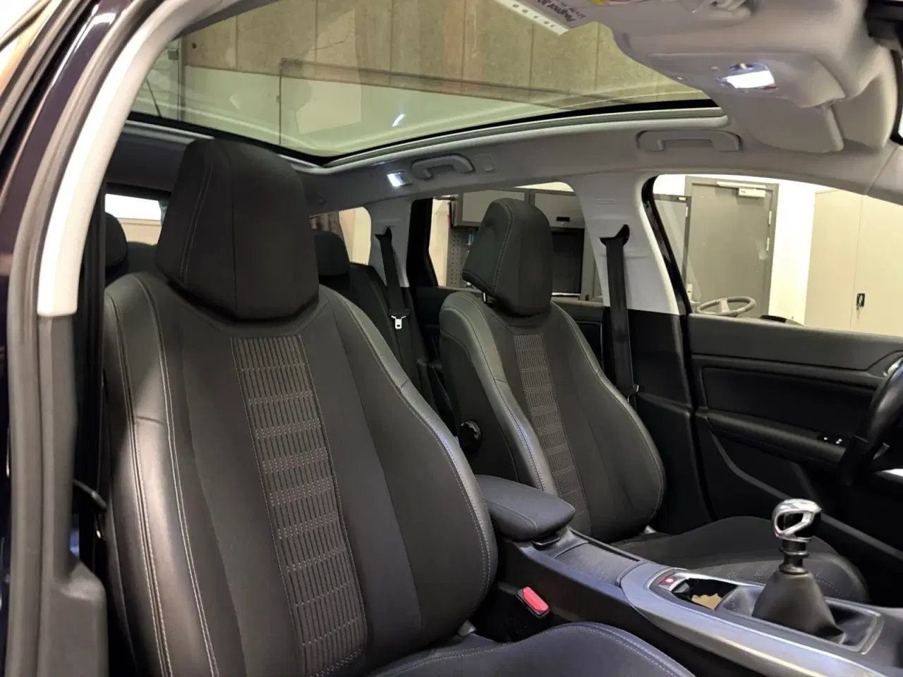 Billede 17 - Peugeot 308 1,2 e-THP 130 Allure Sky SW