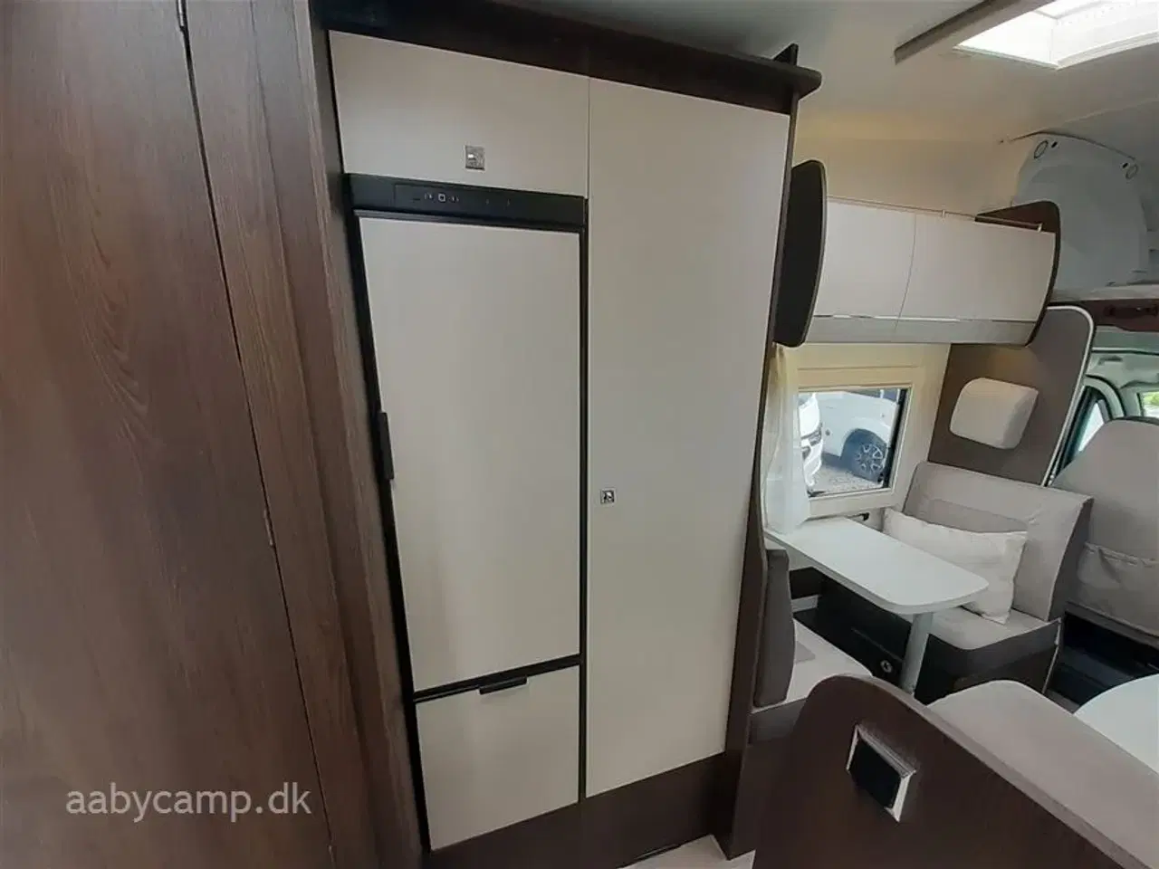 Billede 17 - 2021 - Benimar Sport 323 NK   Den Perfekte Familie camper. NK pakke. automatgear. solceller. Bemærk kun 20,000 Km !!!!