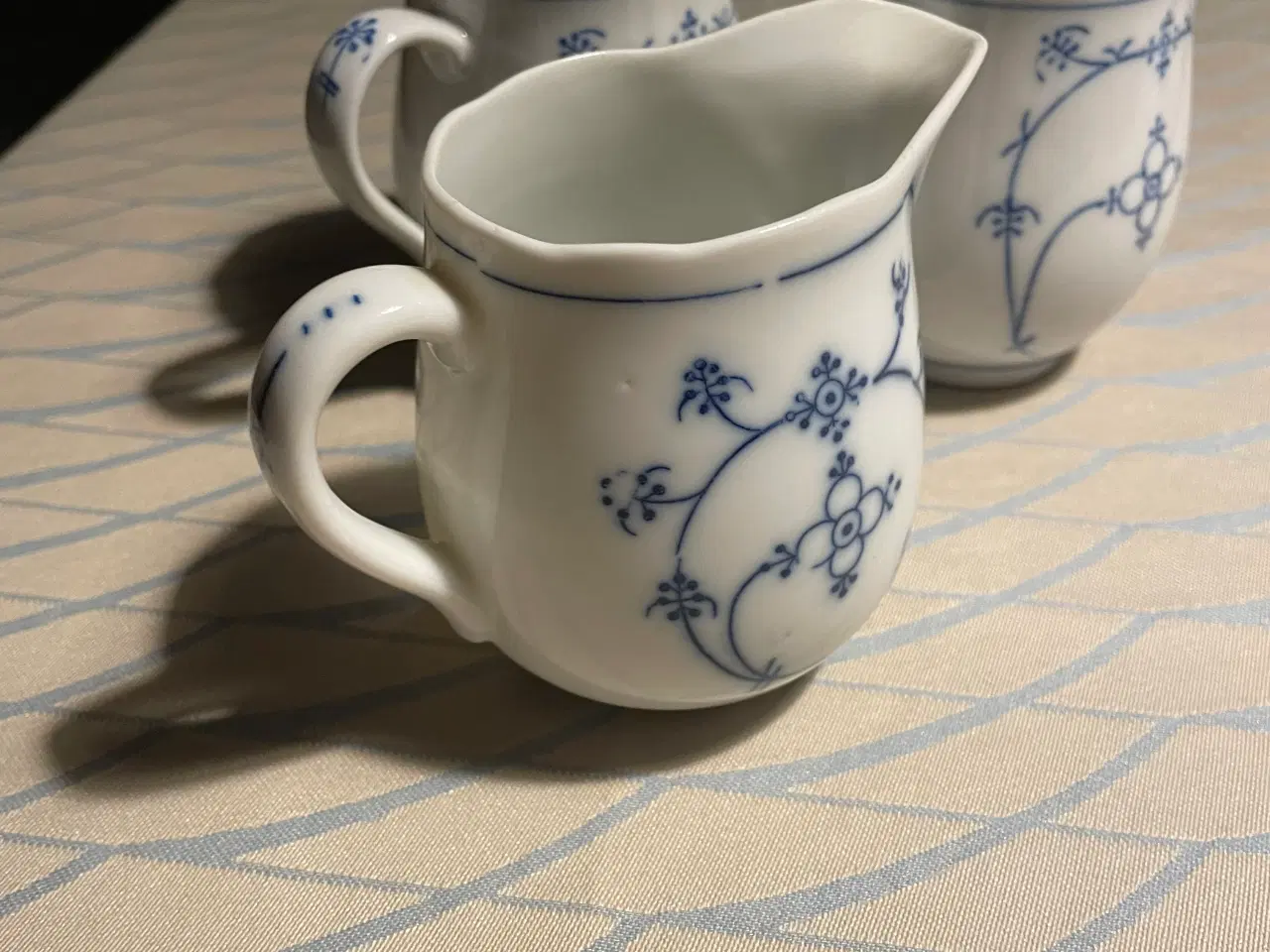 Billede 8 - Fattigmands musselmalet flødekander