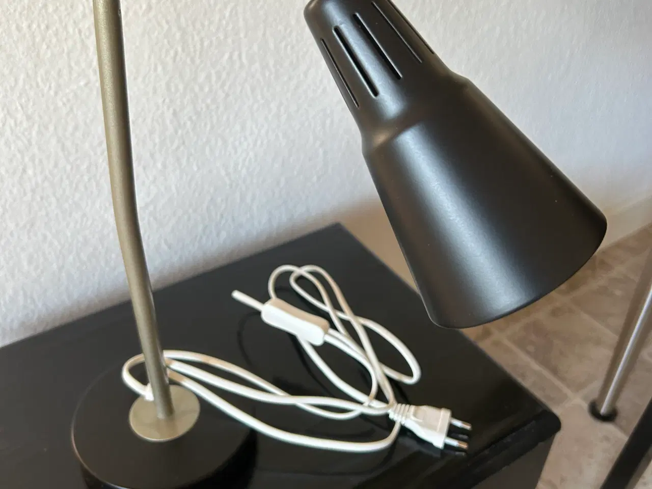 Billede 1 - Sort Bordlampe