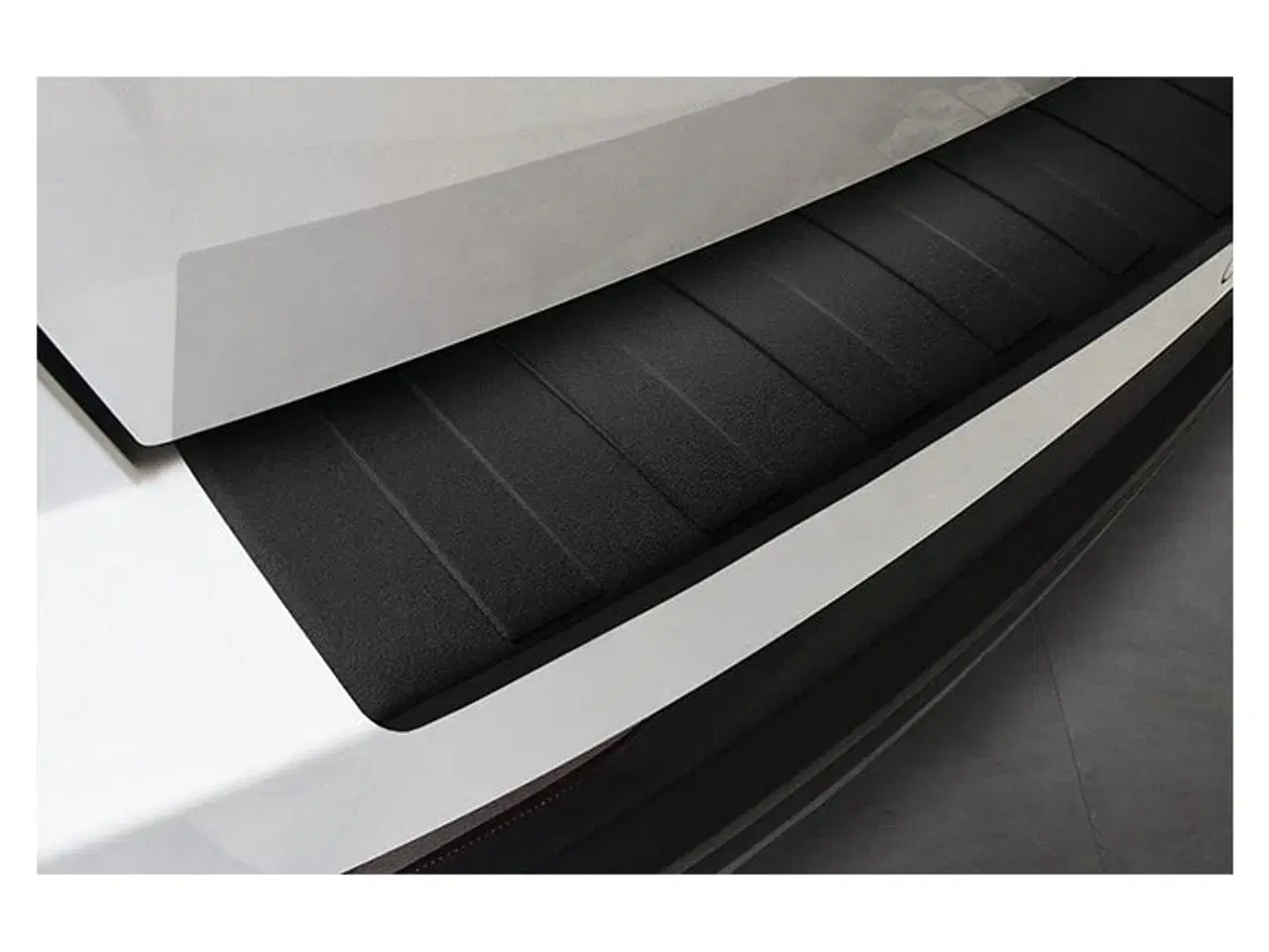 Billede 1 - Læssekantbeskytter Skoda Karoq 2022- Matsort