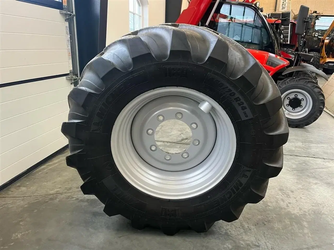 Billede 1 - Manitou Michelin 460/70-24 XMCL hjul
