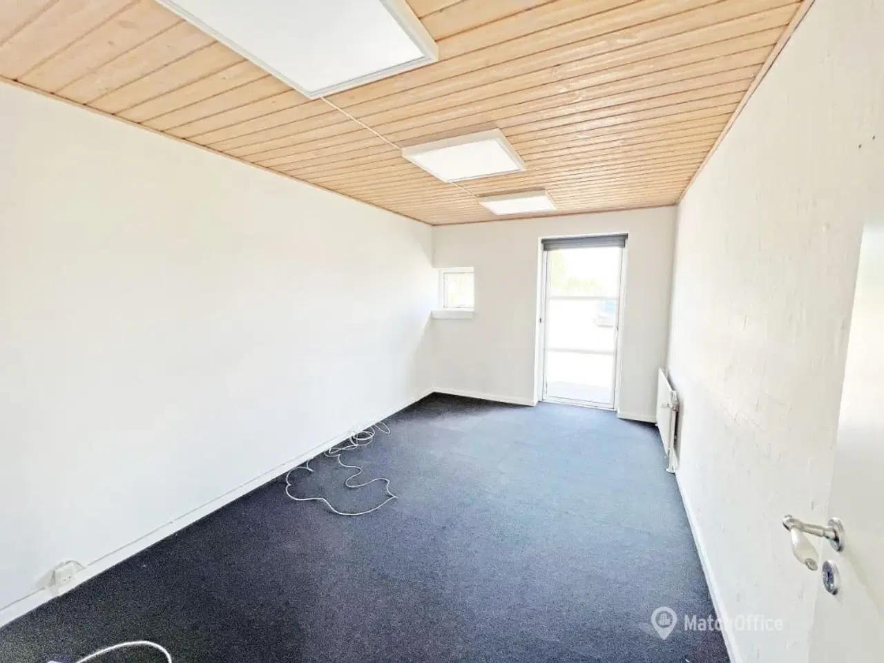 Billede 6 - Velbeliggende kontor med egen parkering lige ved døren