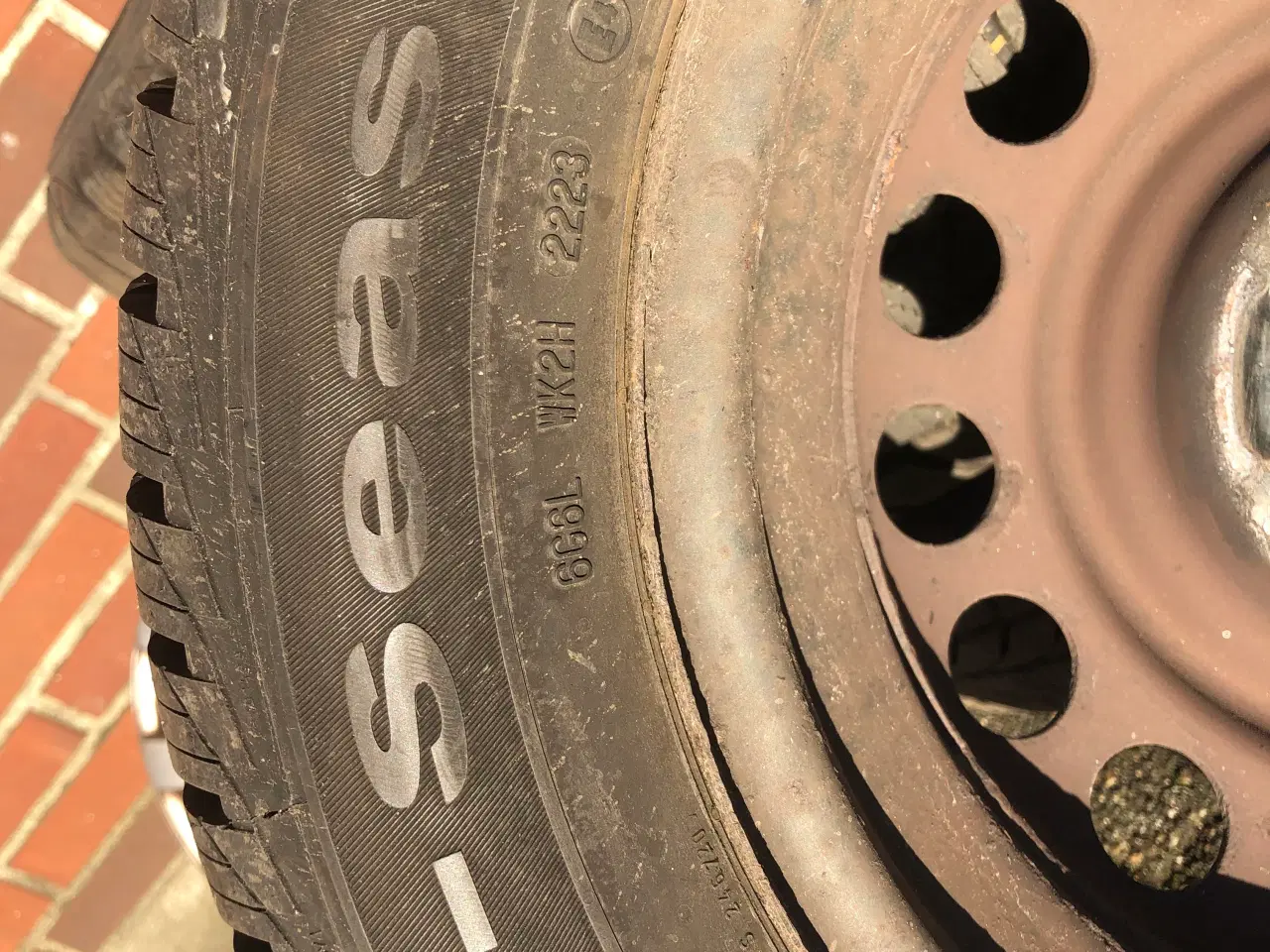 Billede 3 - 4 helårs dæk på fælge