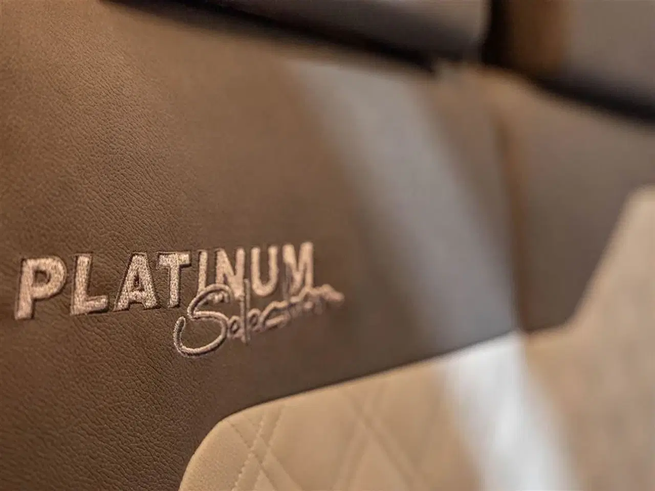 Billede 15 - 2026 - Knaus Boxlife 600 ME Platinum Selection   van under 6 meter med langsgående seng