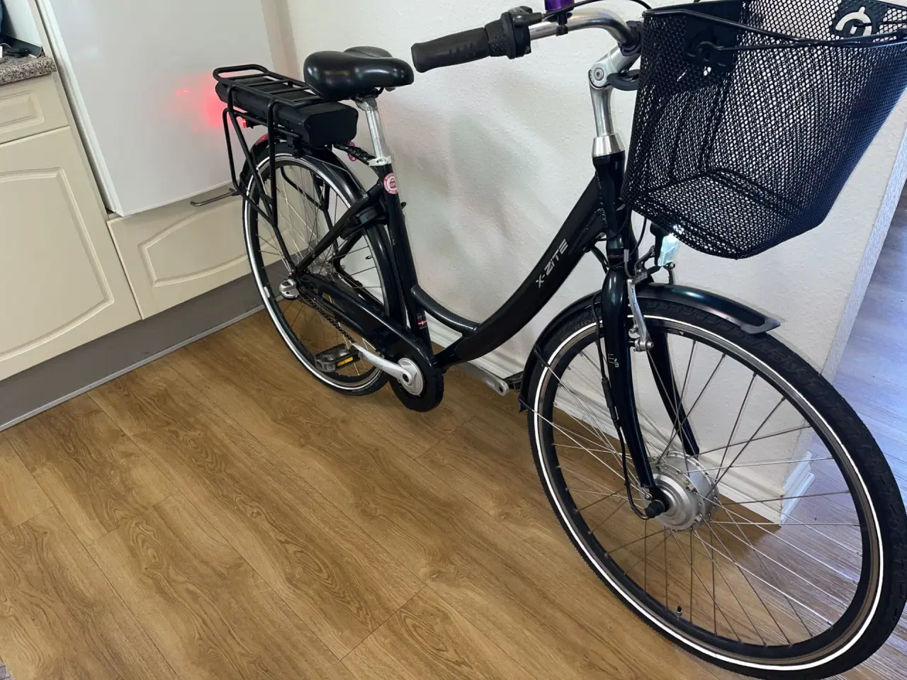 Billede 6 - flot x-zite dame elcykel 28"