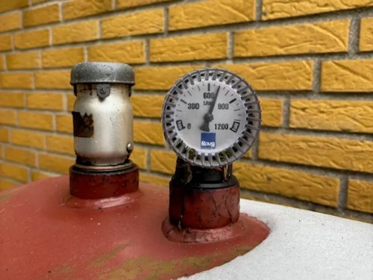 Billede 2 - Olietank 1200 liter sælges