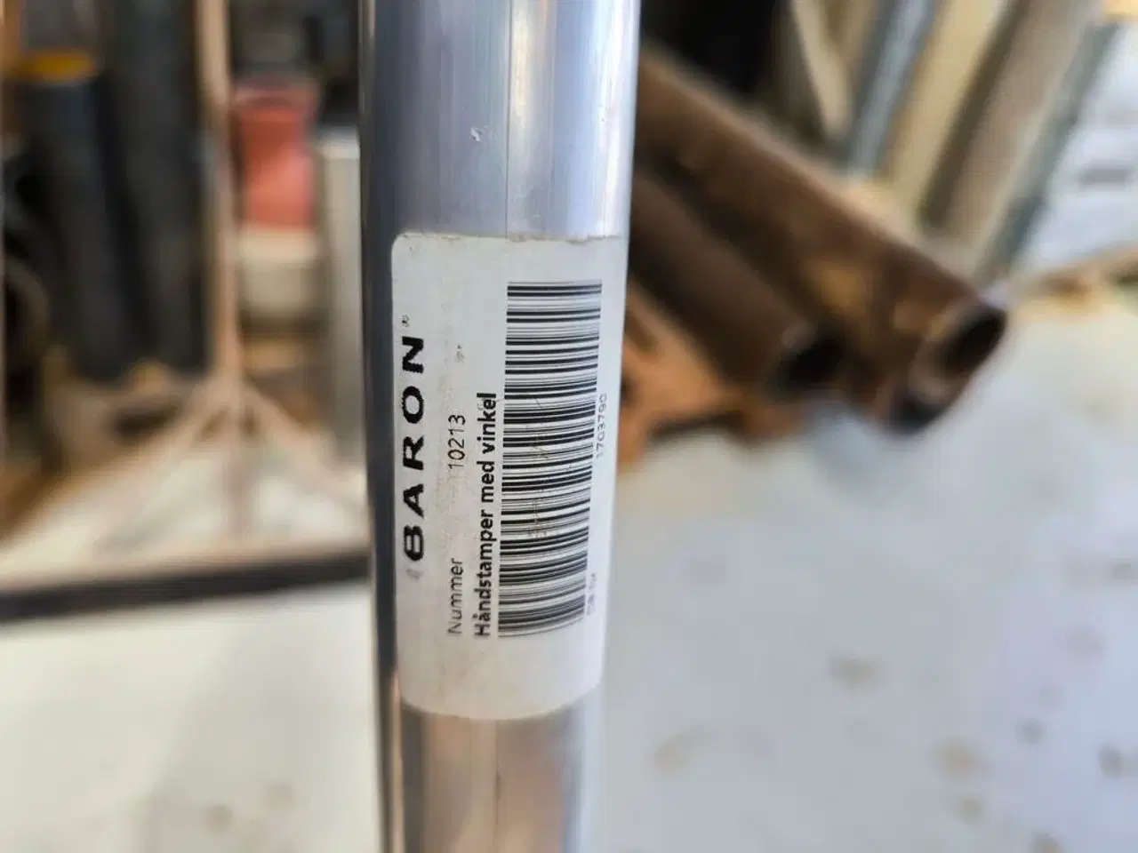 Billede 3 - BARON håndstamper med vinkel