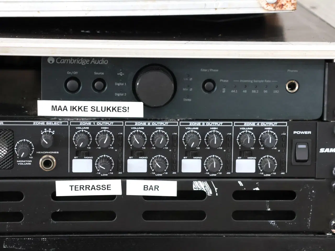 Billede 12 - Lydudstyr i flightcase - stand ukendt.