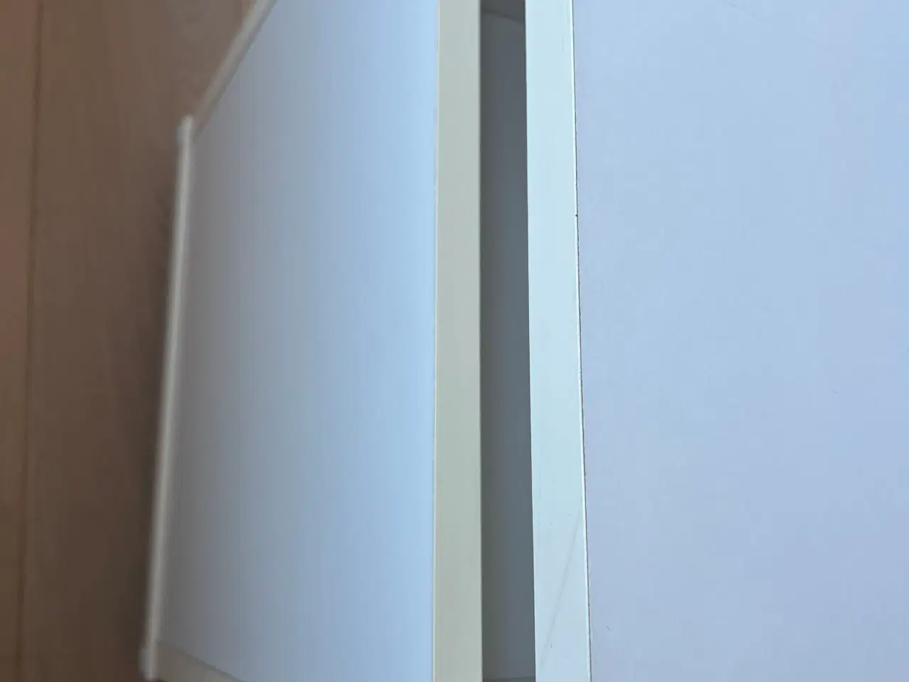 Billede 4 - Lille reol på hjul