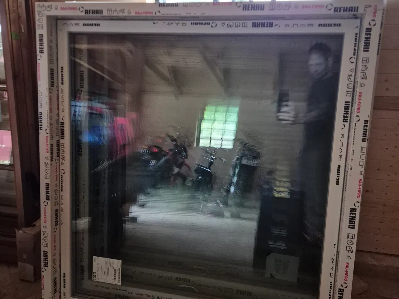 Billede 7 - Tophængt Vindue 3-Lags/ nye