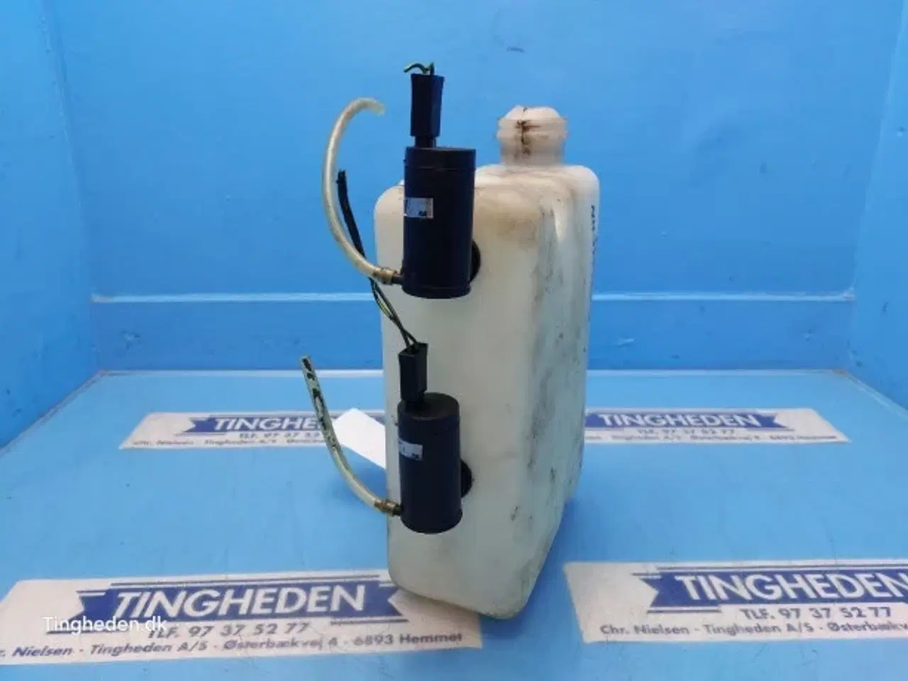 Billede 13 - New Holland TM190 Sprinklervæskebeholder 82036768