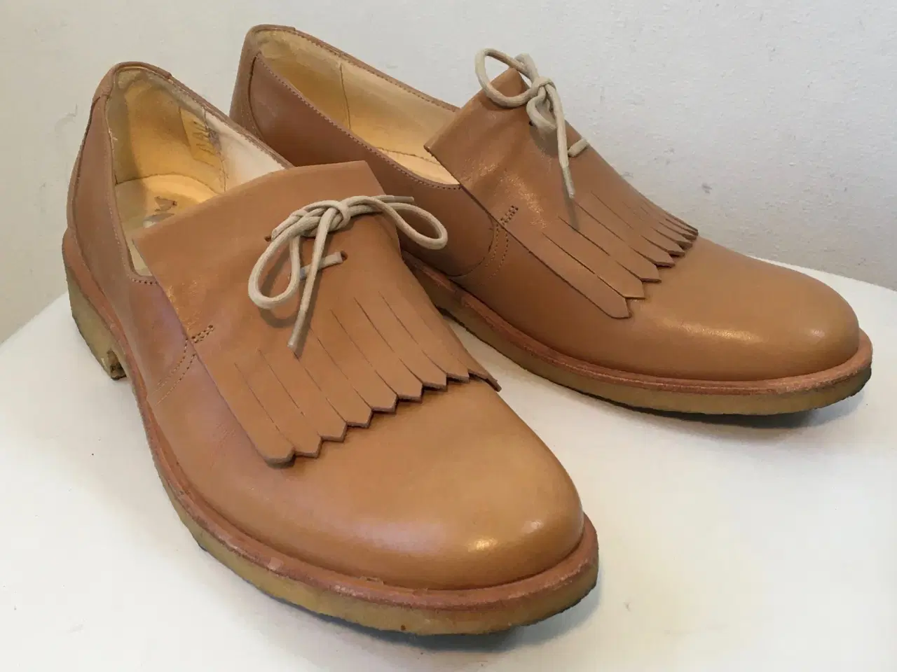 Billede 1 - Angulus, snøresko, str 39