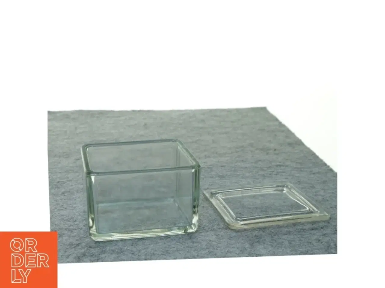 Billede 1 - Glasskål med låg (str. 11 x 9 x 7 cm)