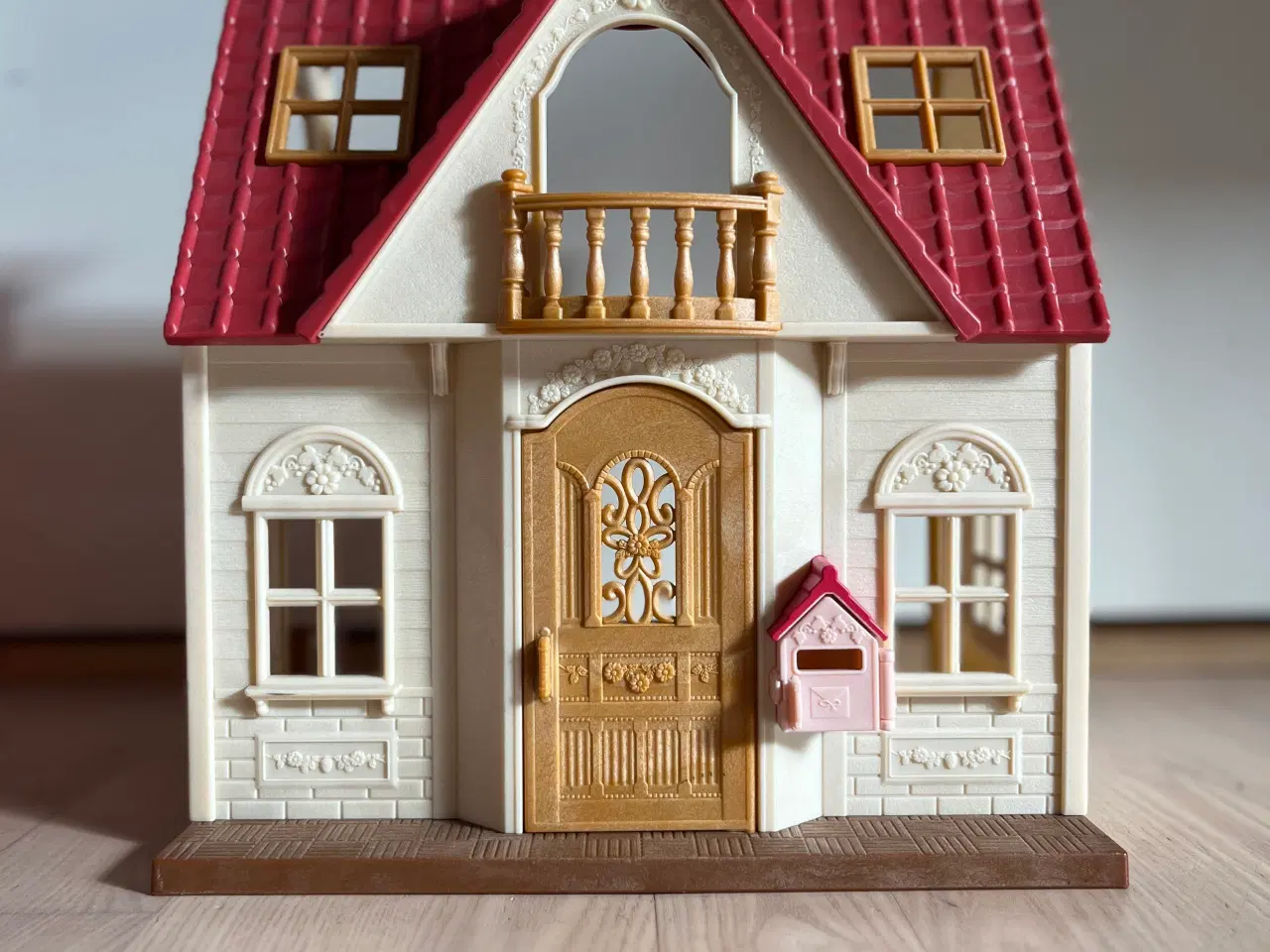 Billede 9 - Huse, kanin familie og tilbehør fra Sylvanian Fam