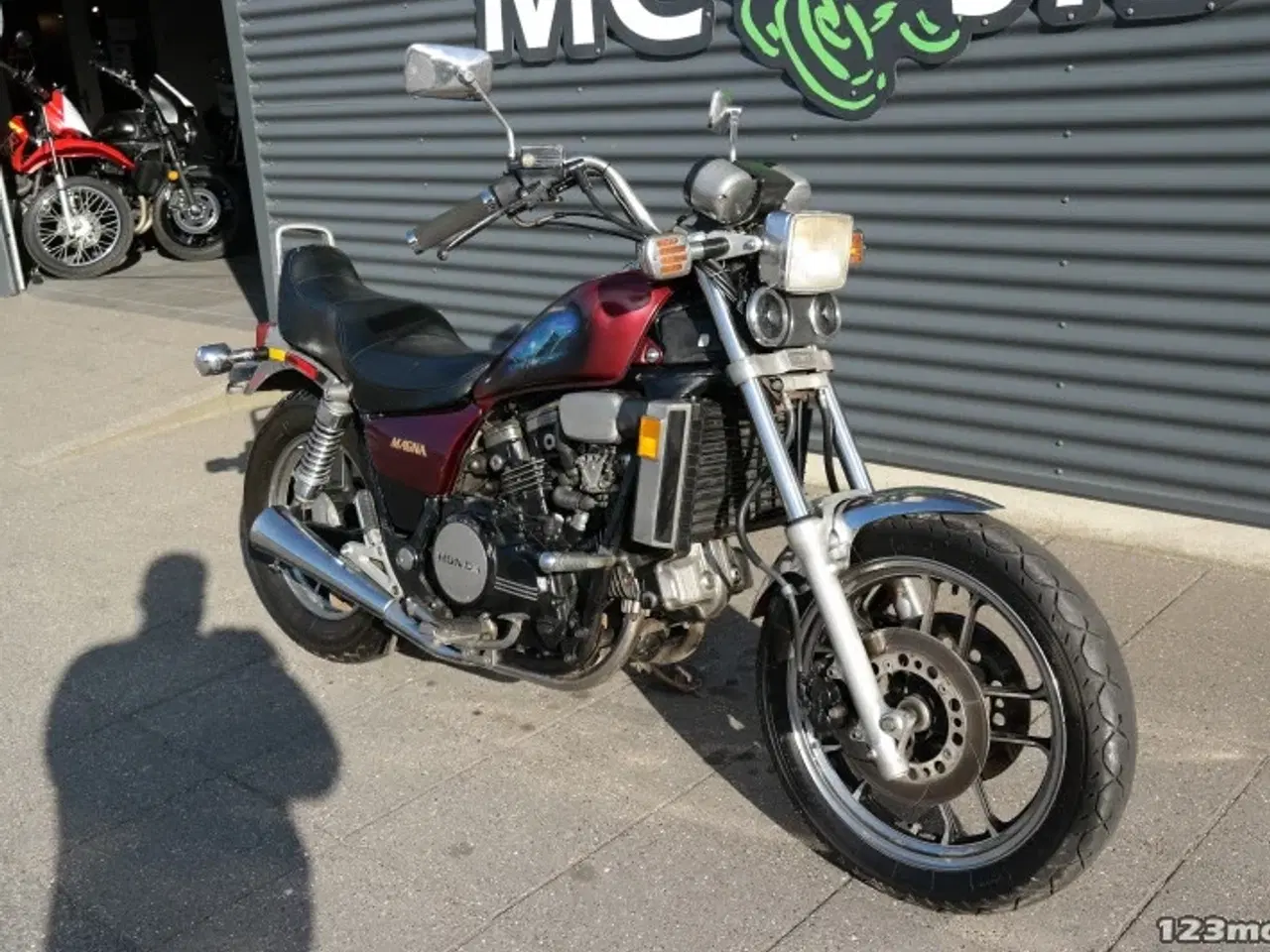 Billede 2 - Honda VF 700 Magna ENGROS/UDEN KLARGØRING