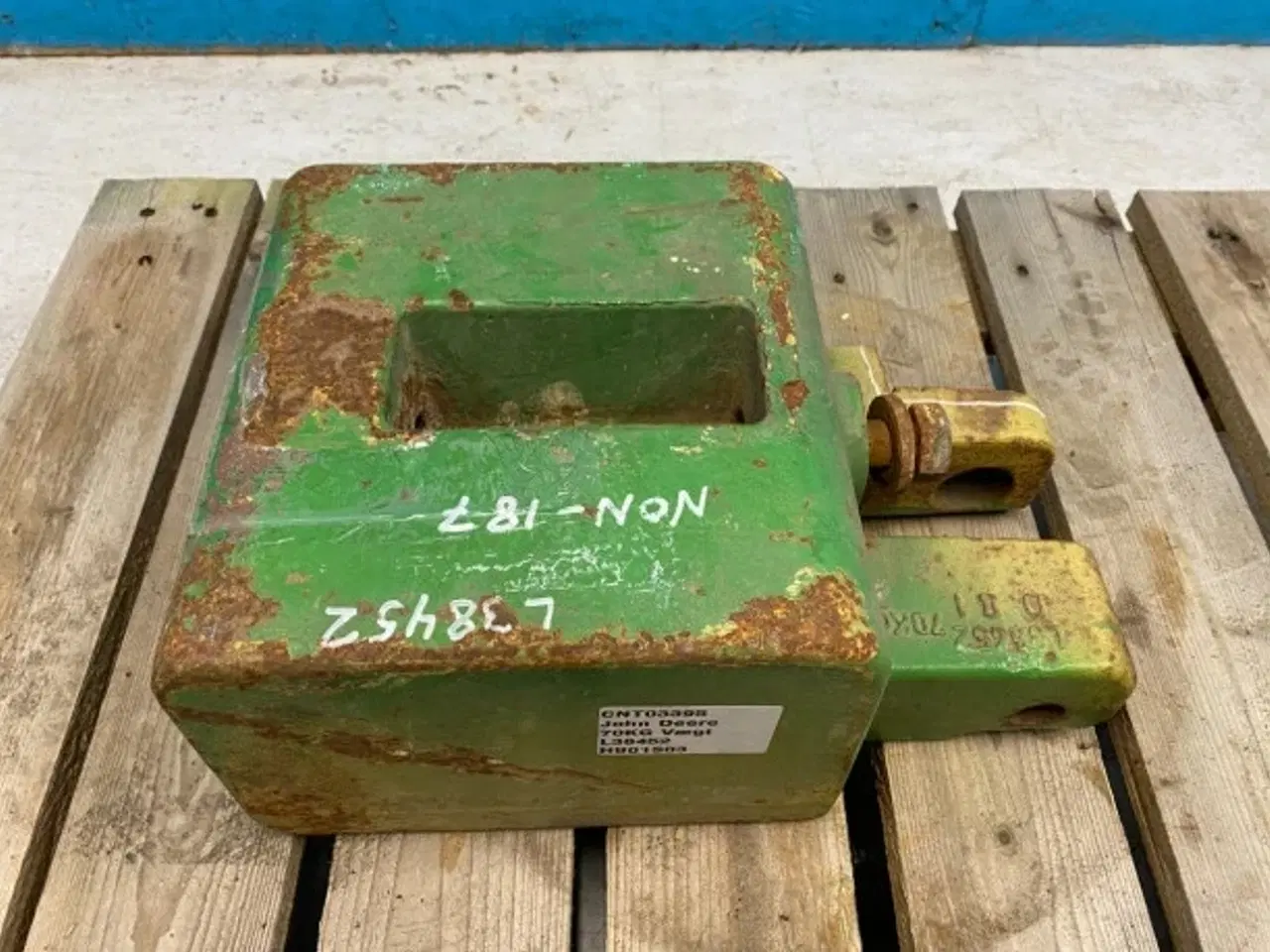 Billede 9 - John Deere 3040 Vægtklodt 70kg L38452