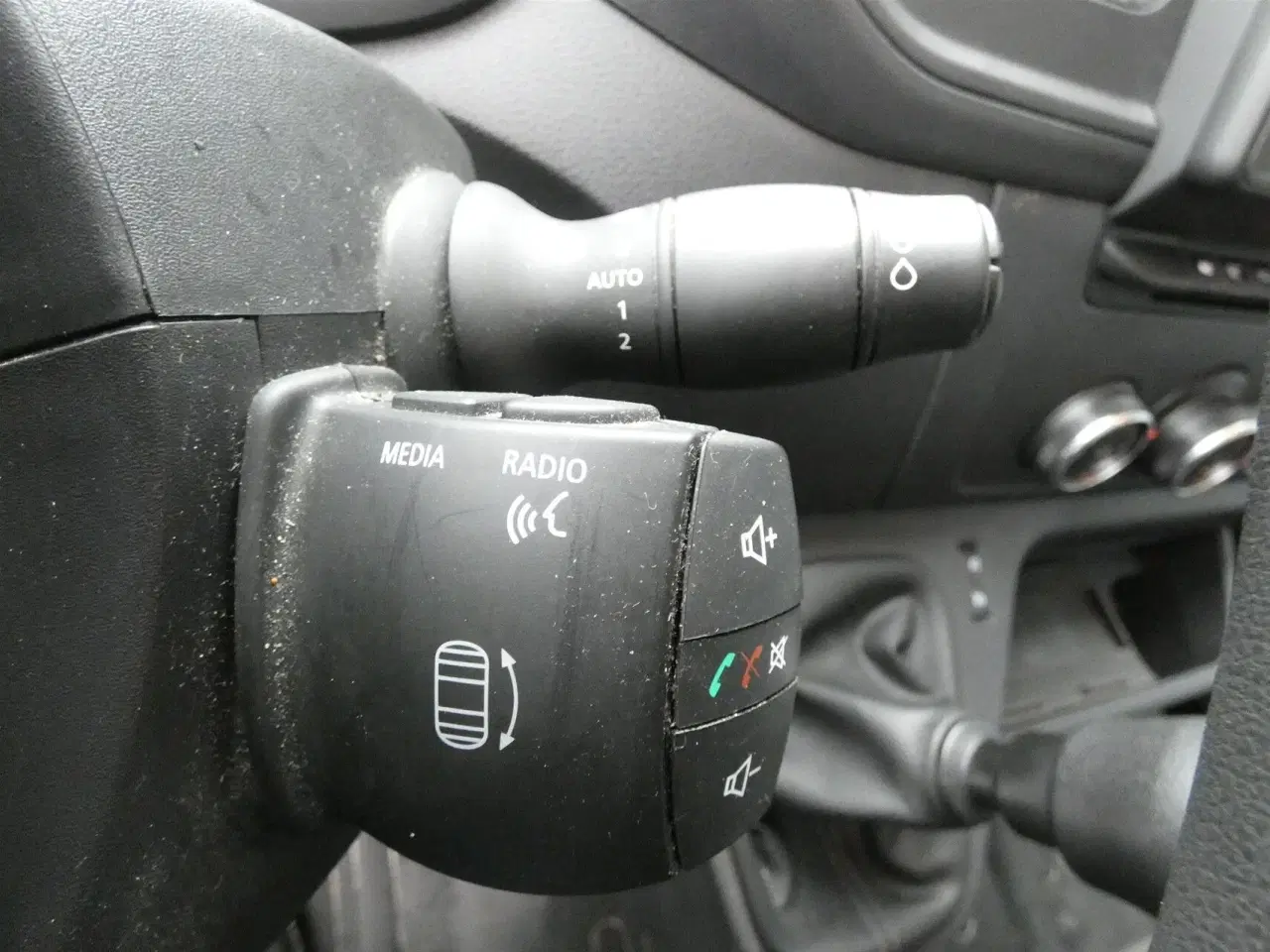 Billede 16 - Renault Master T33 L2H2 2 SKYDEDØRE 2,3 DCI TwinTurbo start/stop 150HK Van Man.