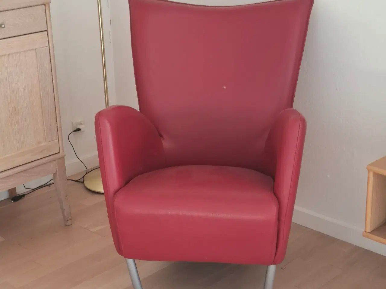 Billede 7 - Flot rød lænestol i læder