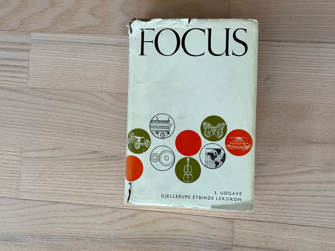 Billede 1 - Focus - Gjellerups étbinds leksikon