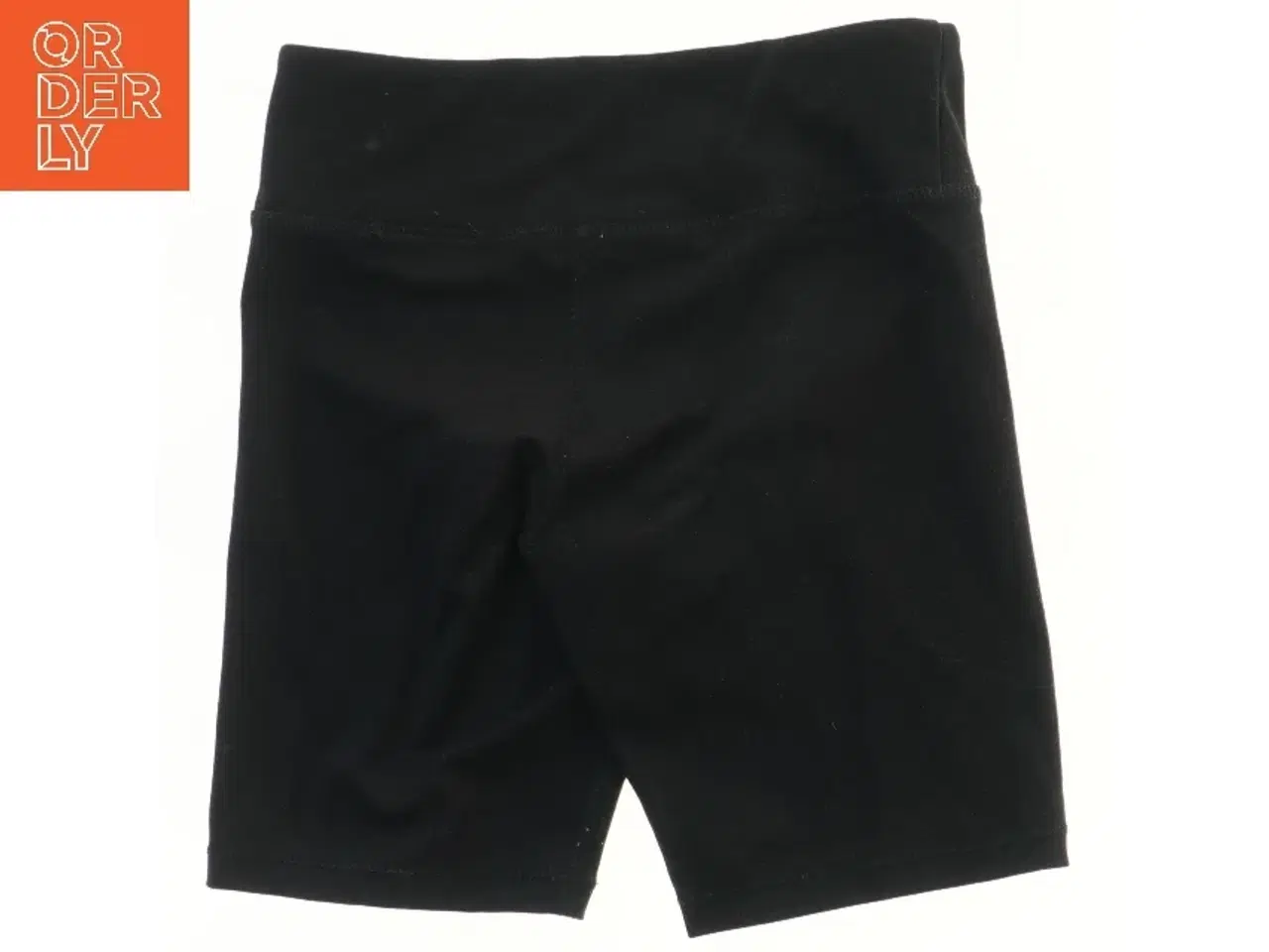 Billede 2 - Sort træningsshorts fra H&M (str. 122)