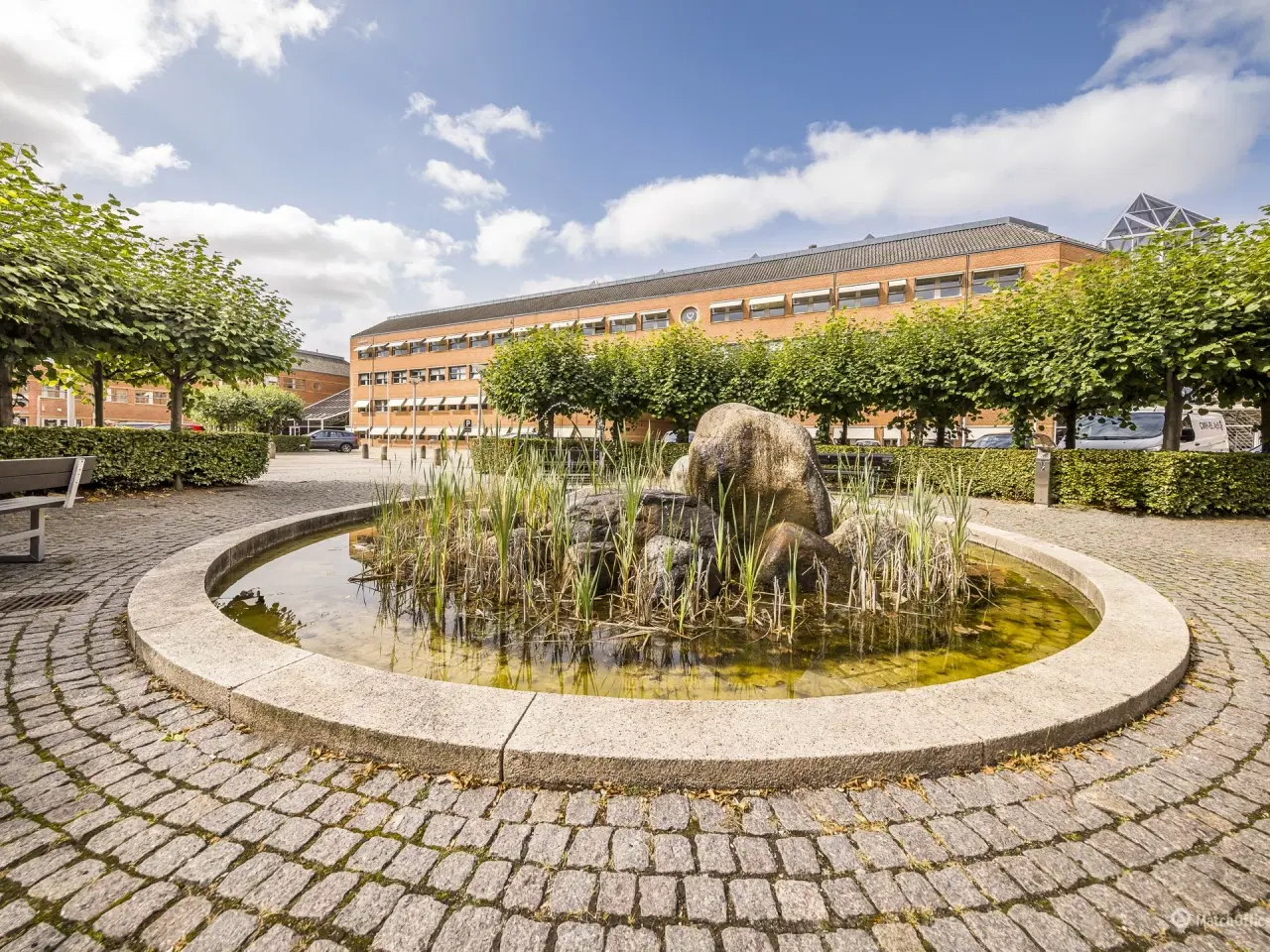 Billede 15 - 819 m² kontor med plads til 44 arbejdspladser, nem tilgængelighed og parkering.