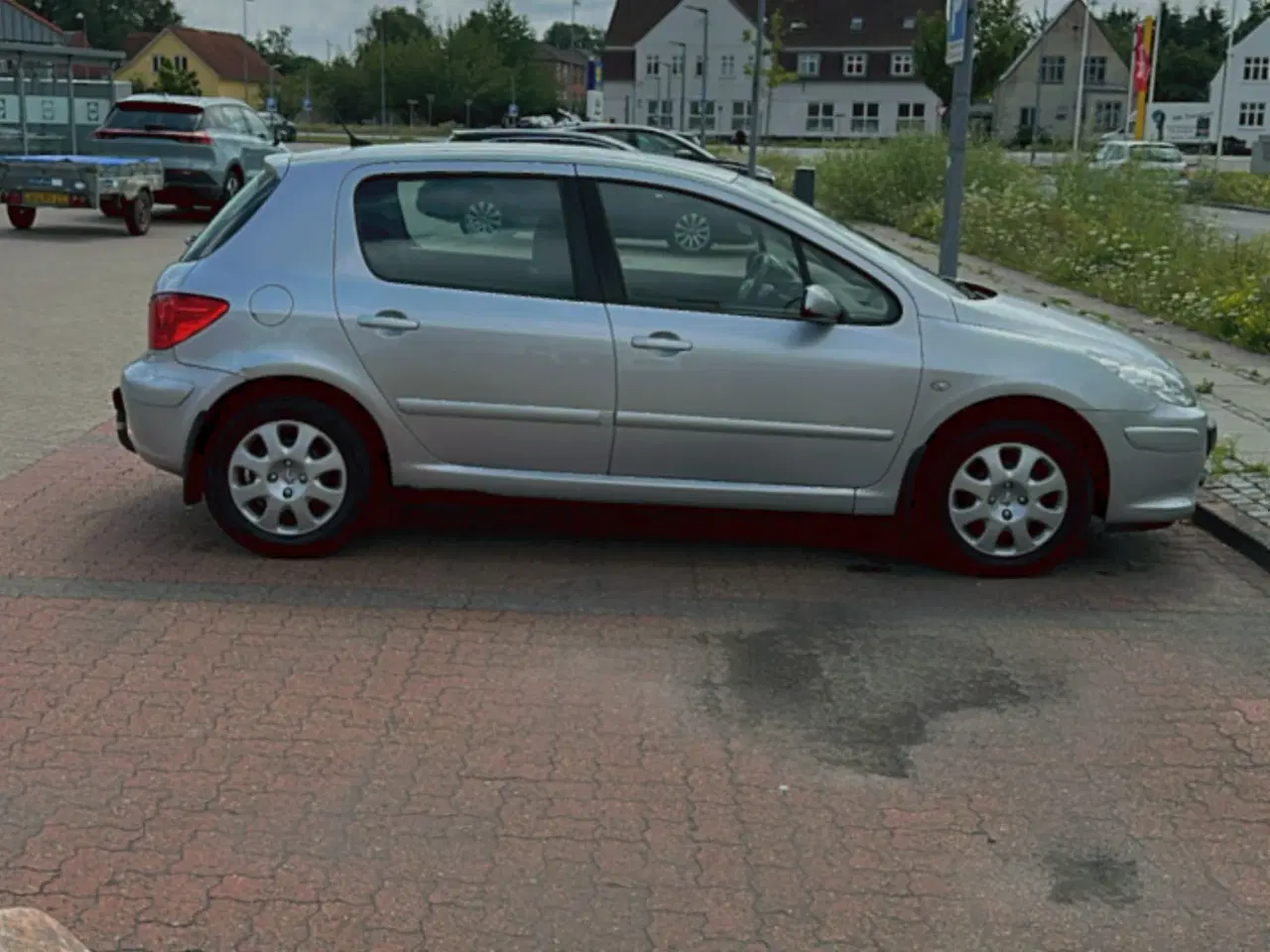 Billede 4 - Peugeot 307 – 2007 – Kun 136.000 km 