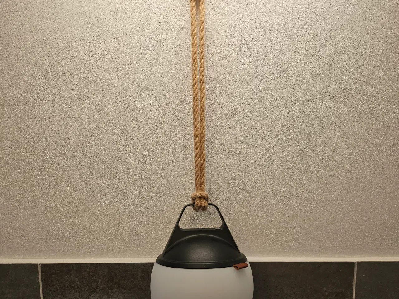 Billede 2 - SACKit bærbar lampe – som ny