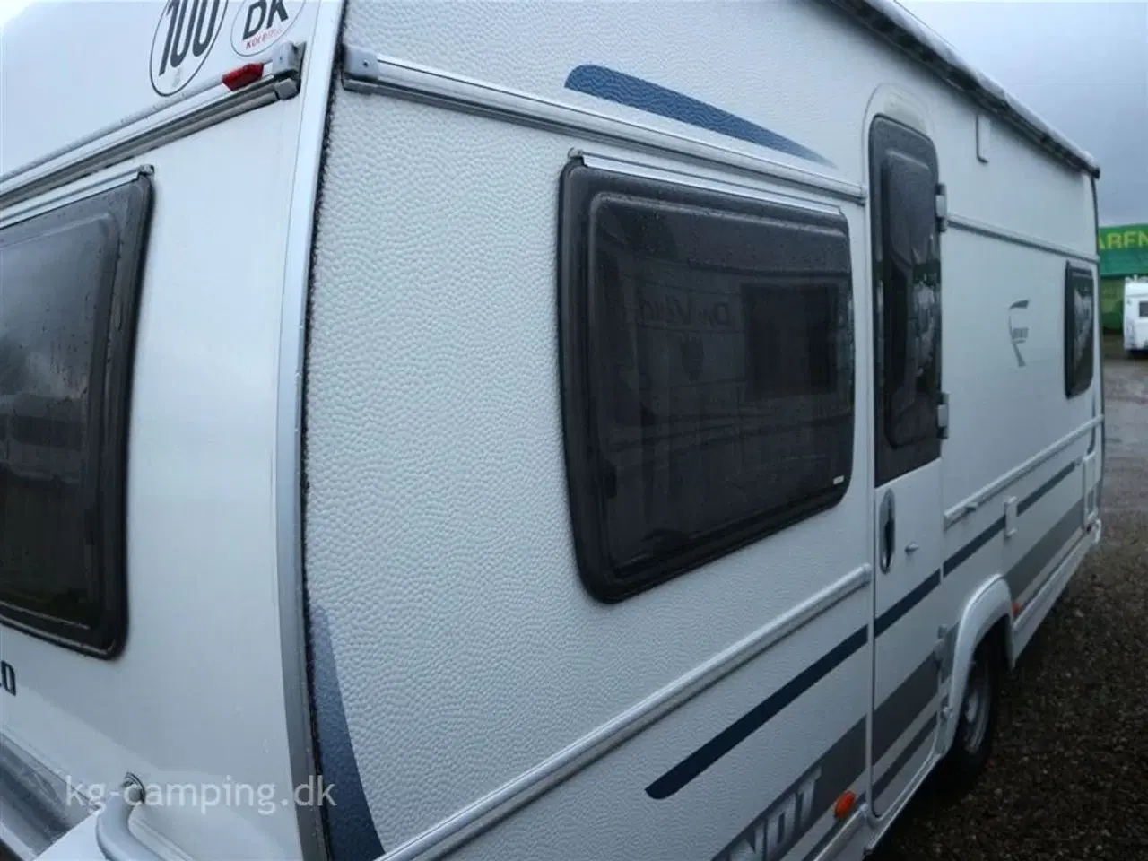 Billede 2 - 2012 - Fendt Bianco 465 SFB Meget velholdt rejsevogn med stor lasteevne. Leveres med Isabella Sun Shine og mover.