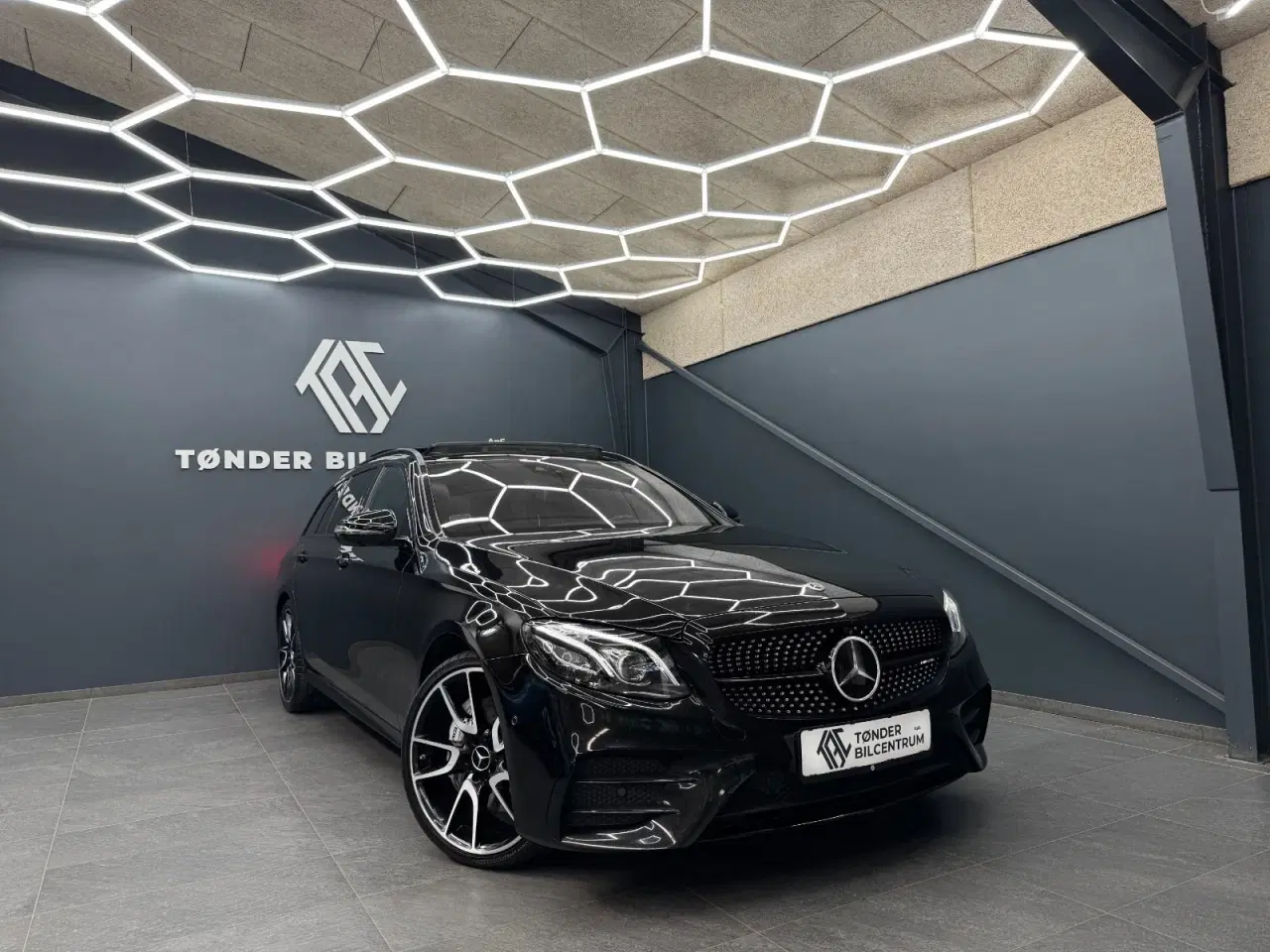 Billede 1 - Mercedes E43 3,0 AMG stc. aut. 4Matic