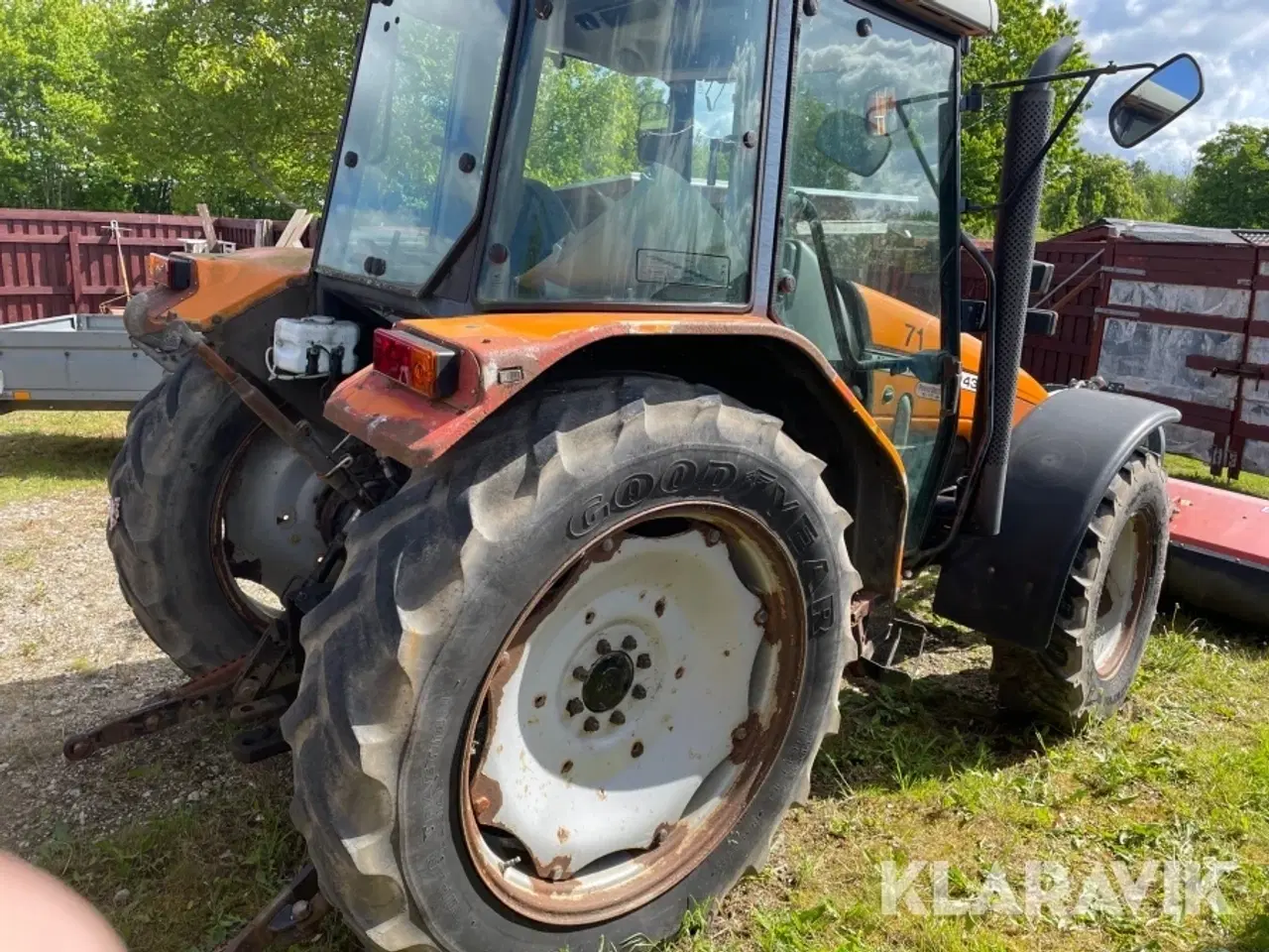 Billede 5 - Traktor MASSEY FERGUSON 4325 med KUHN Slagleklipper