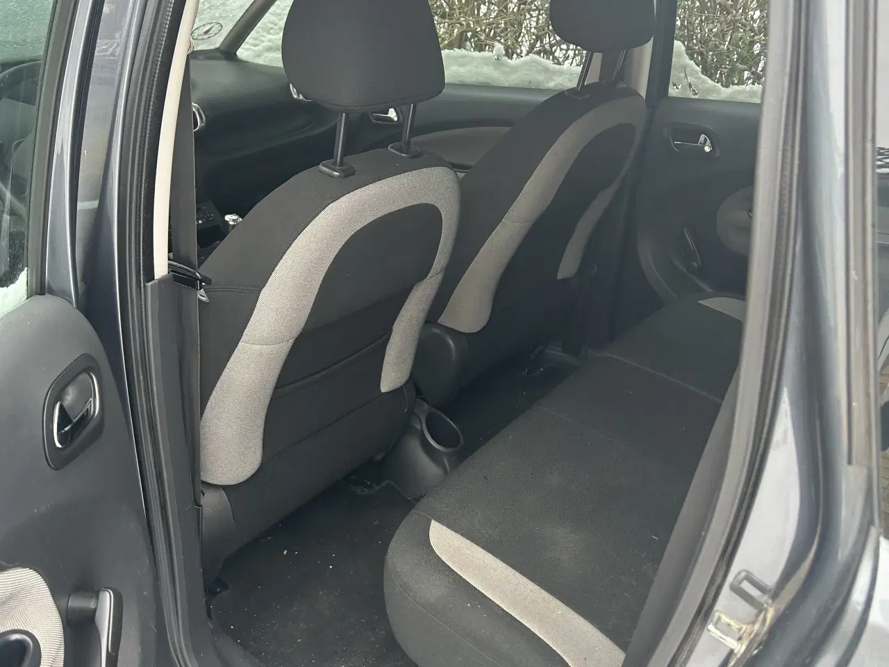 Billede 1 - C3 Picasso aut med syn plader og træk