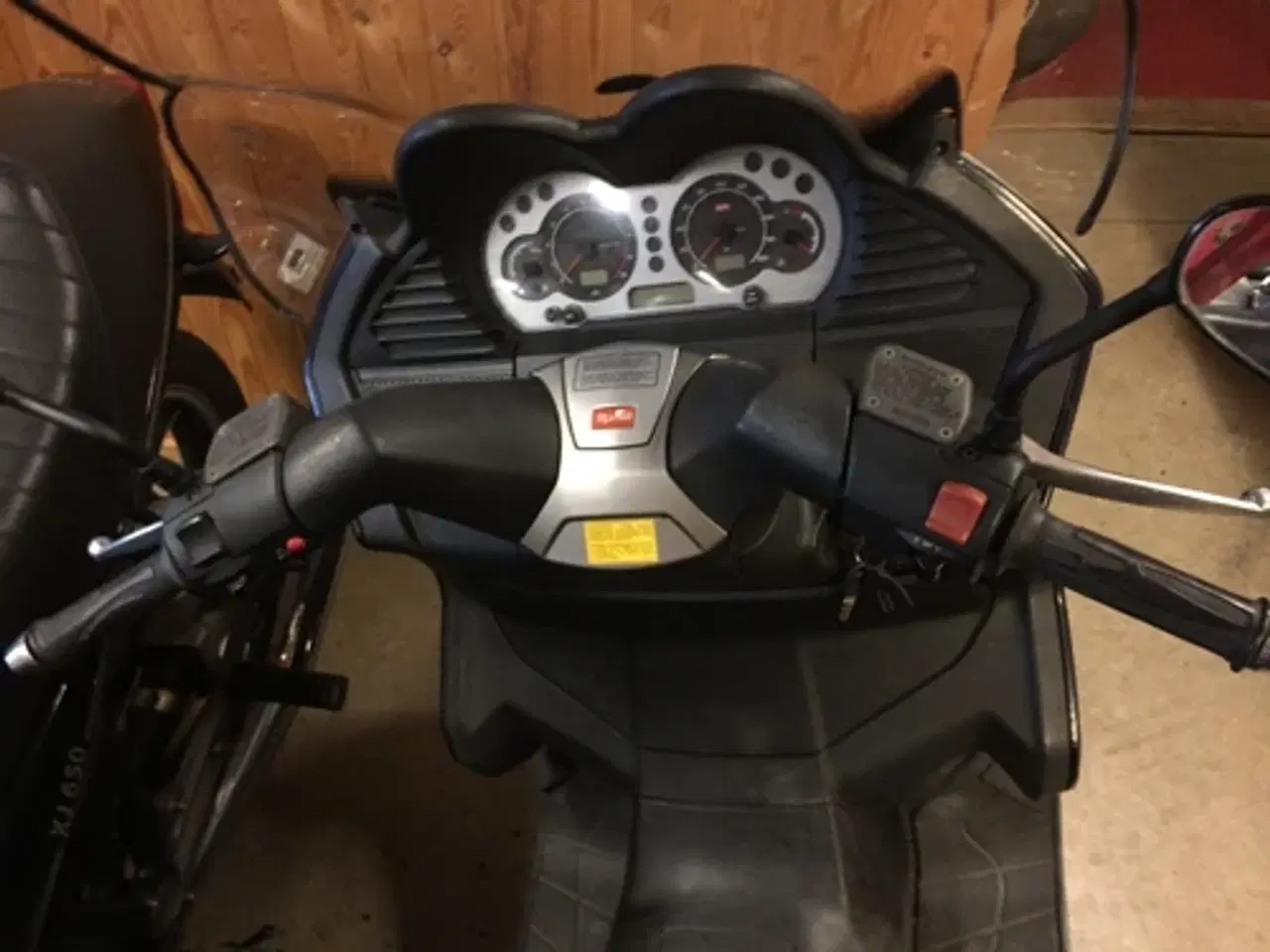 Billede 5 - Aprilia Atlantic 500 Maxiscooter - "Gør-det-selv"
