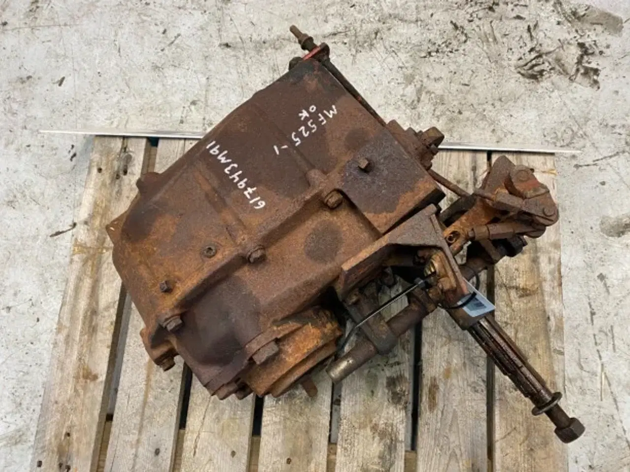 Billede 4 - Massey Ferguson 525 Gearkasse 617943M91