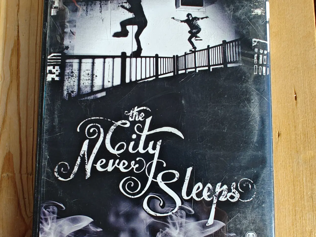 Billede 2 - The City Never Sleeps Rollerblade DVD Rulleskøjter