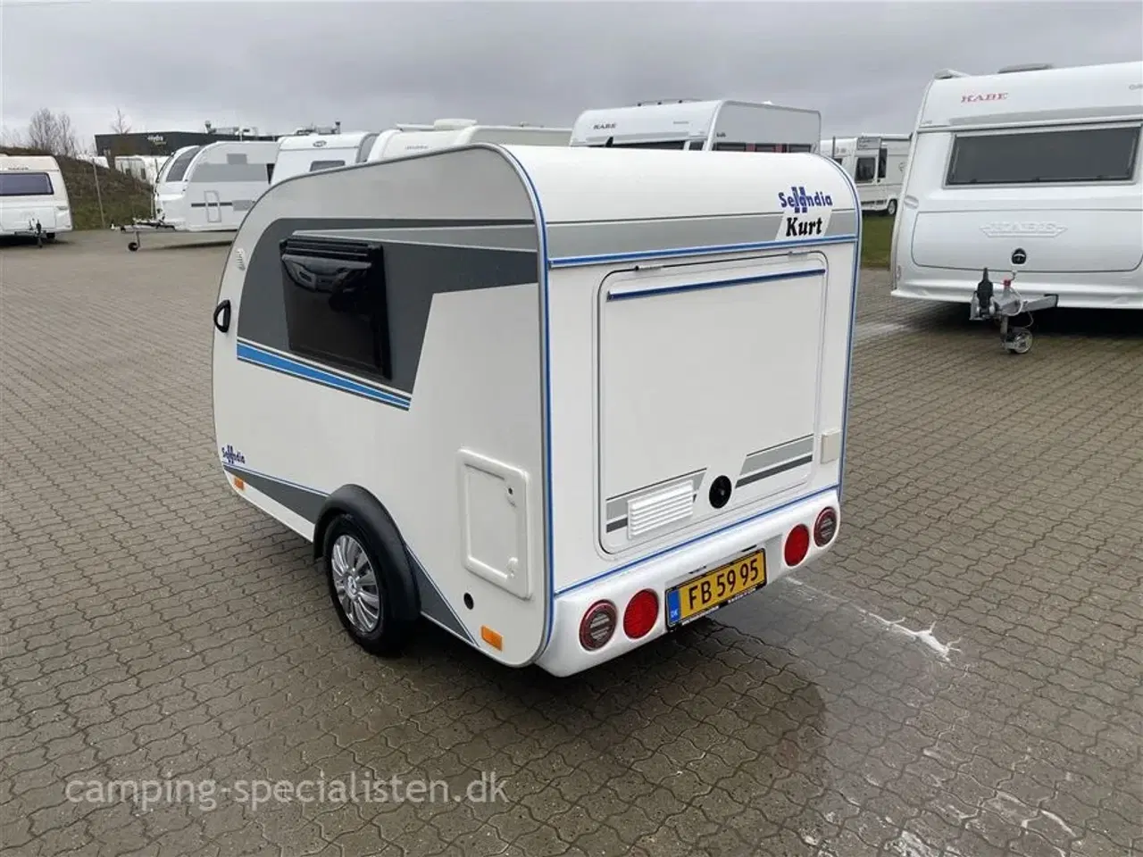 Billede 2 - 2026 - Tomplan mini Silver T750   Rigtig fin lille Tomplan T750 - kan nu ses hos Camping-Specialisten Silkeborg