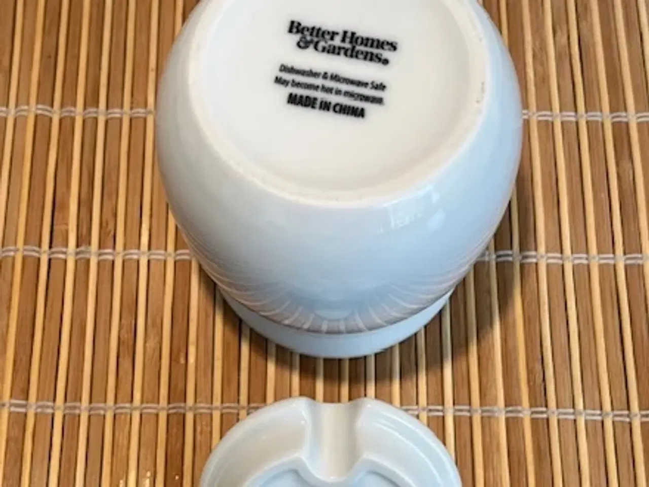 Billede 3 - Flot sæt i robust hvidt porcelæn til morgenbordet