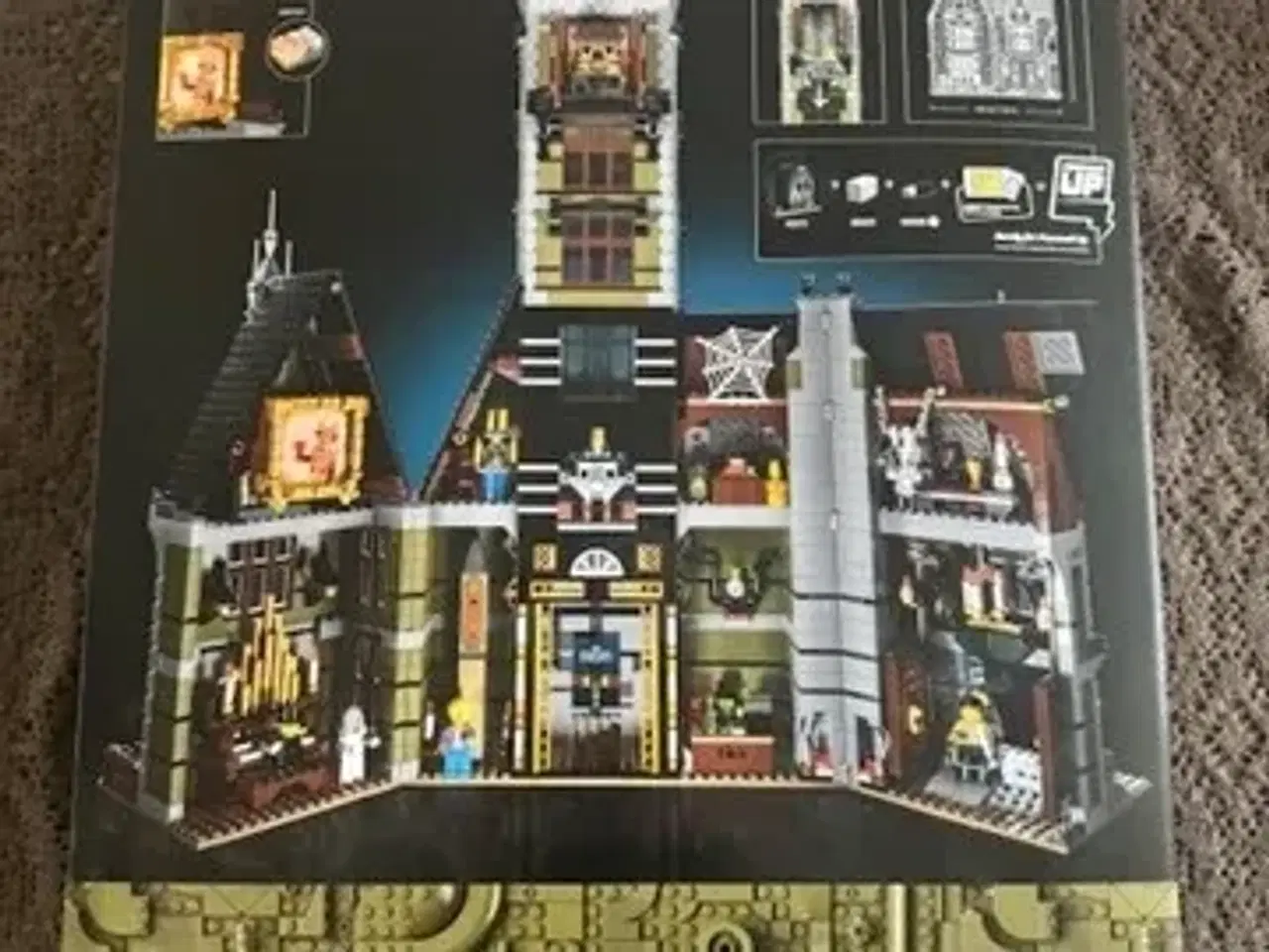 Billede 2 - LEGO-sæt 10273 Haunted House