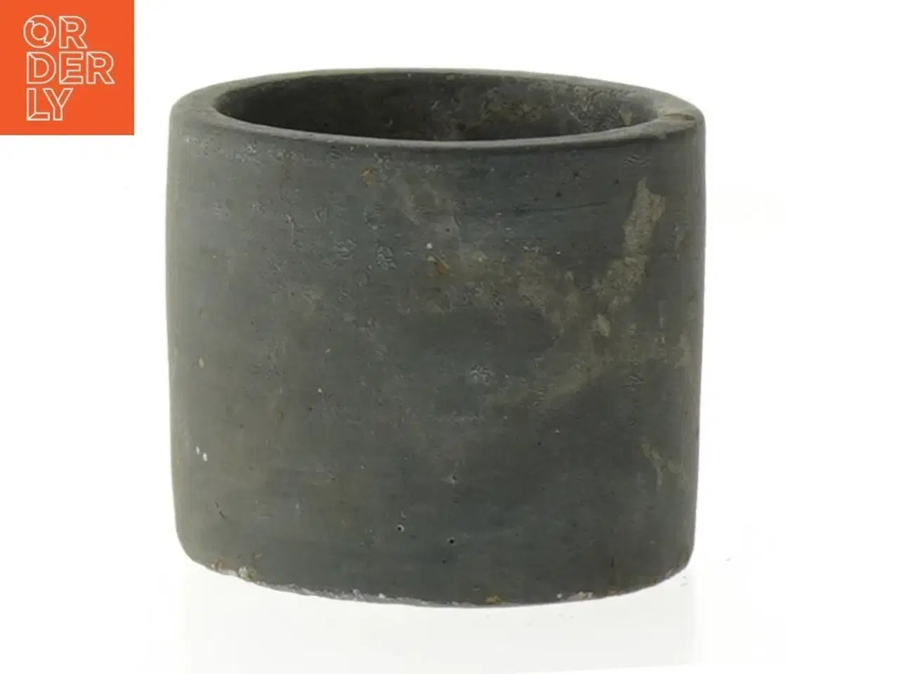 Billede 1 - Lille grå vase (str. Ø. 8 cm. længde. 7 cm)