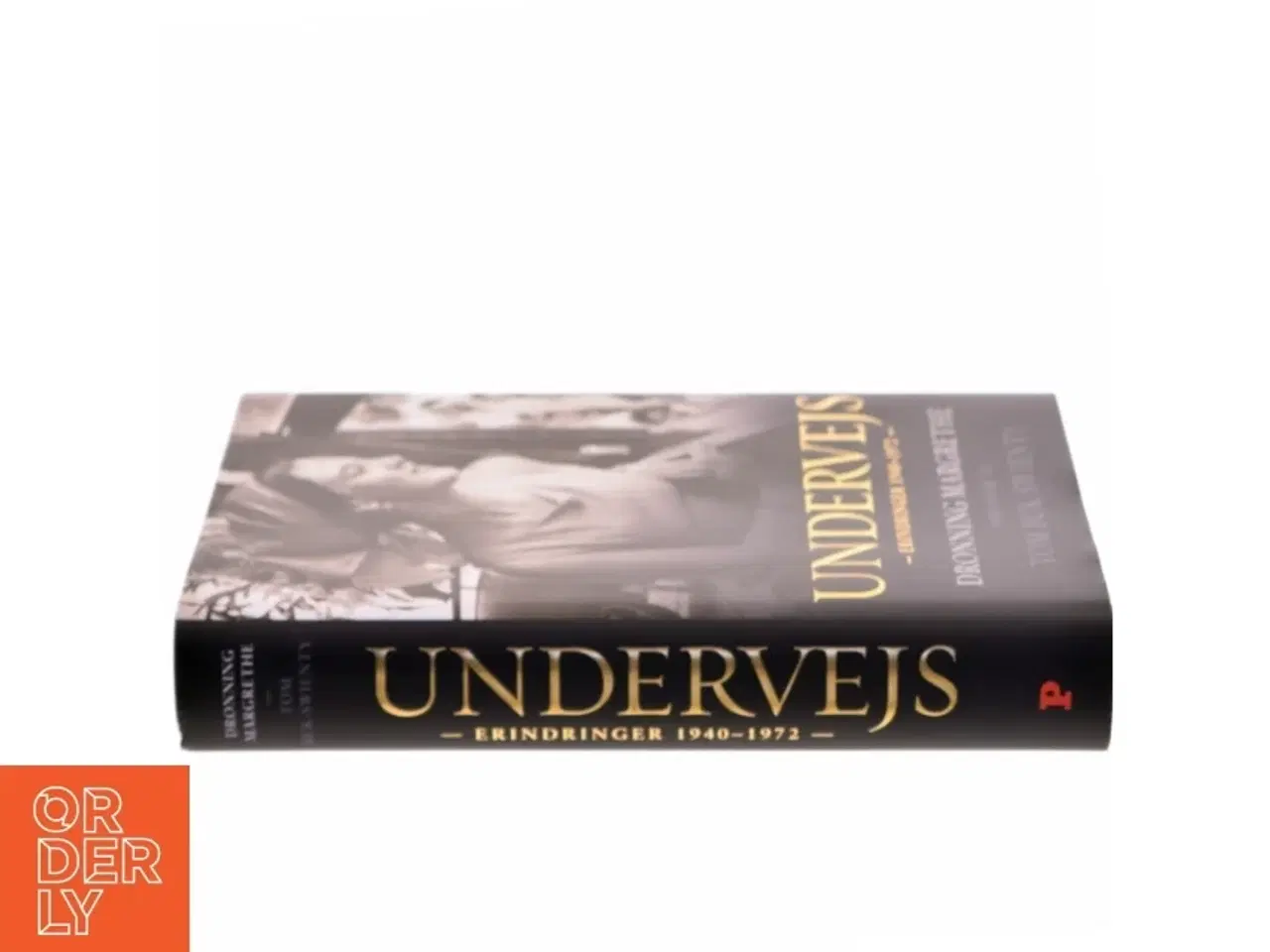 Billede 2 - Undervejs : erindringer 1940-1972 af Margrethe II (Bog)