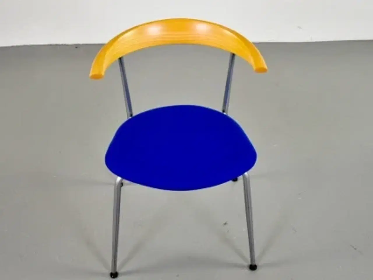 Billede 2 - Efg bondo konferencestol med blå polstret sæde, grå stel, bøge ryglæn med lille armlæn