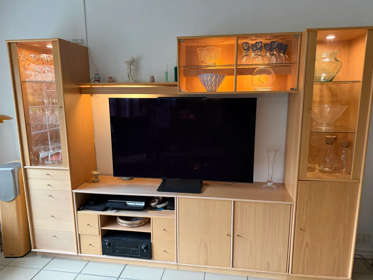 Billede 1 - Mistral Reol i bøg