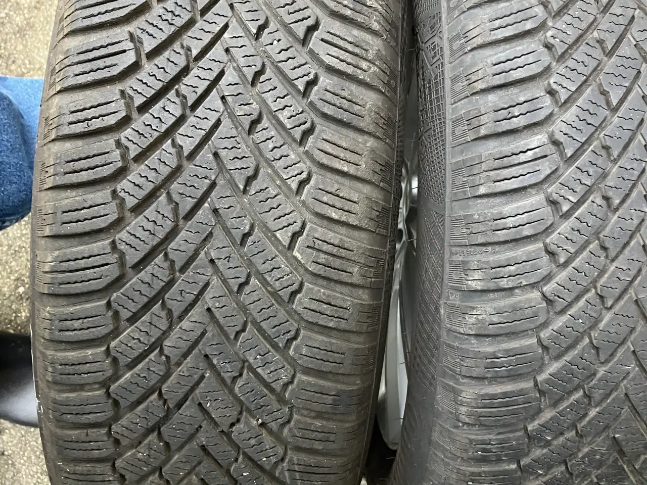 Billede 4 - VW vinterdæk på flotte fælge 5 x 100