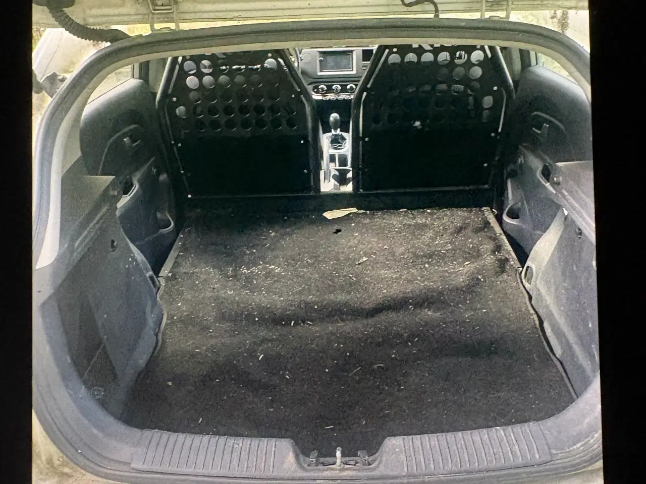 Billede 6 - Nysynet Kia Rio van sælges