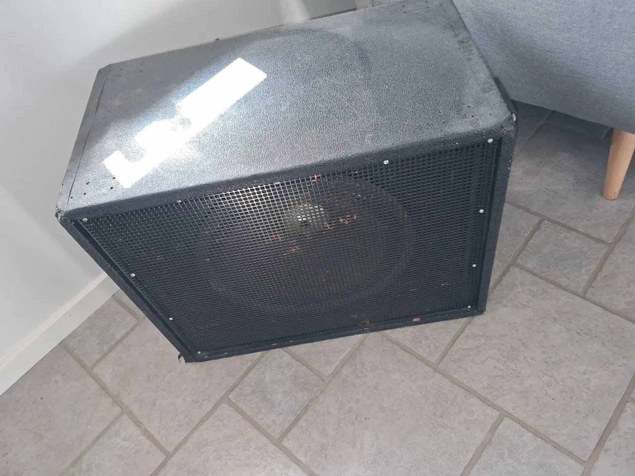 Billede 1 - god bas i 300 kr.