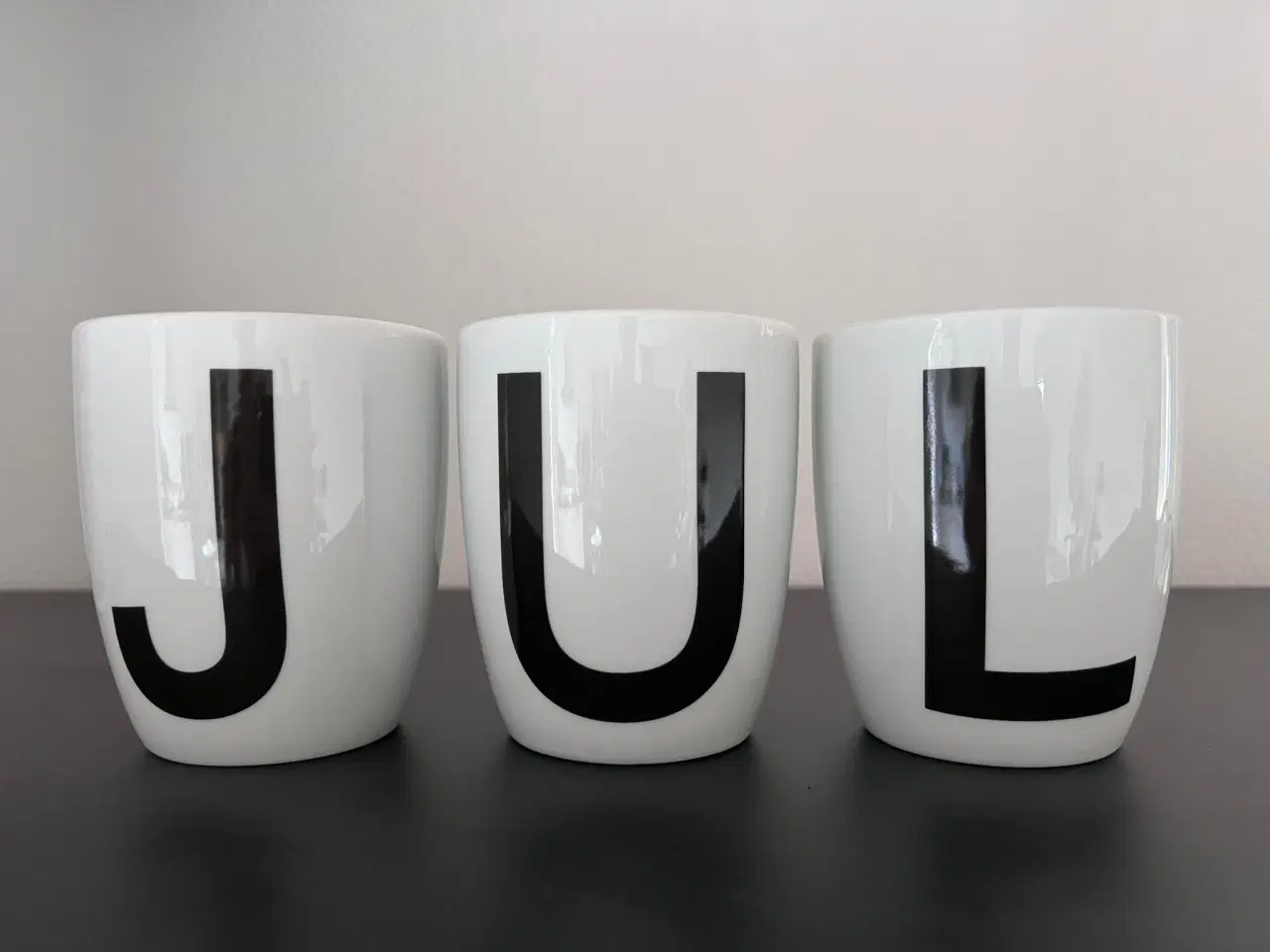 Billede 1 - Open Mind krus med bogstaver 'J' 'U' 'L', 3 stk.
