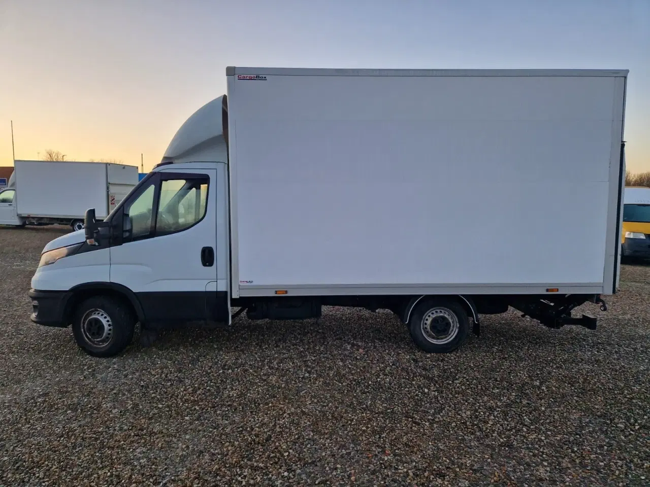 Billede 2 - Iveco Daily 2,3 35S14 Alukasse m/lift AG8